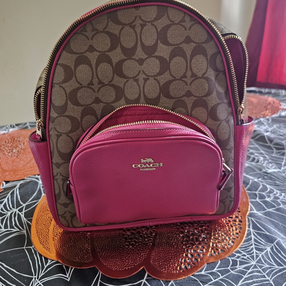 Court backpack in signature canvas in pink